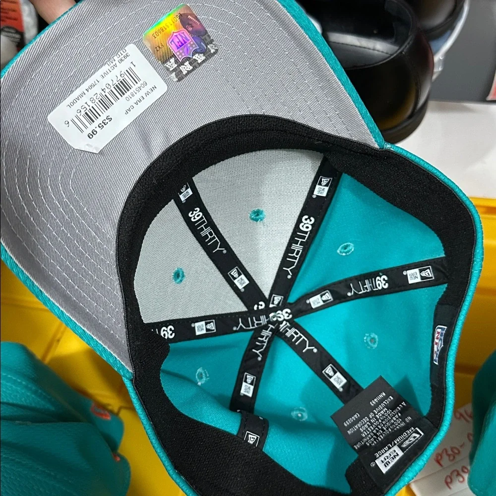 Men's Miami Dolphins New‎ Era Aqua Sideline 39THIRTY Flex Hat M/L